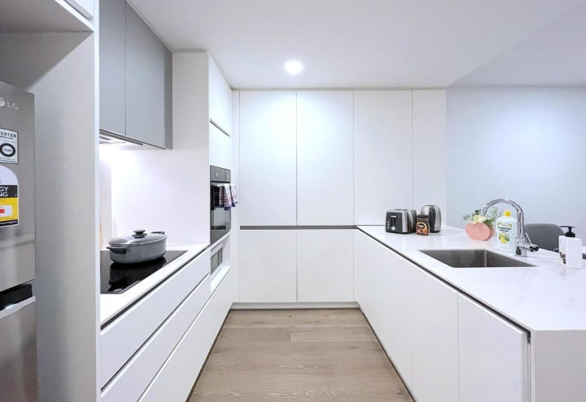 Pride Moonee Ponds 1b2b Nest Apartment *