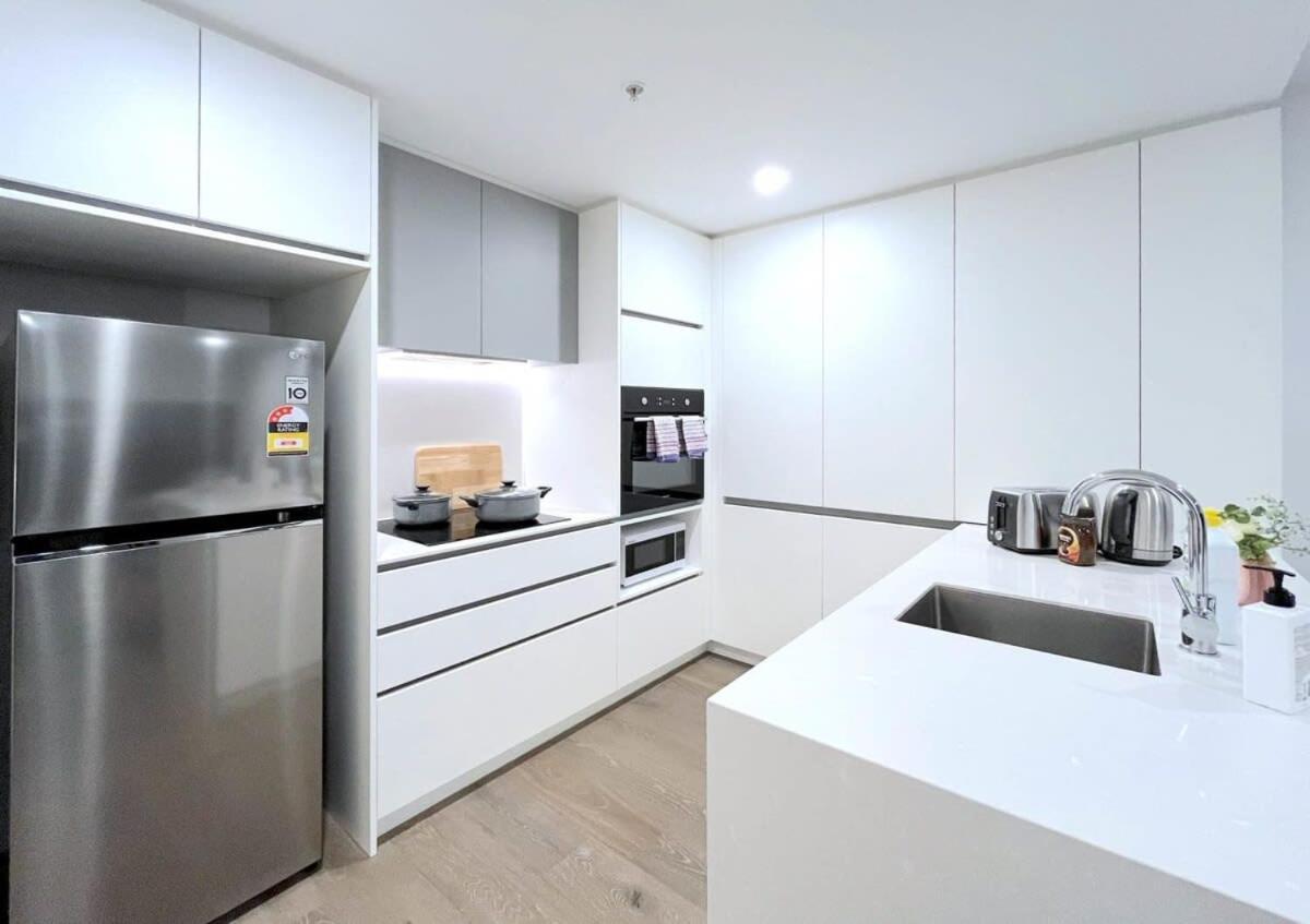 Pride Moonee Ponds 1b2b Nest * Melbourne