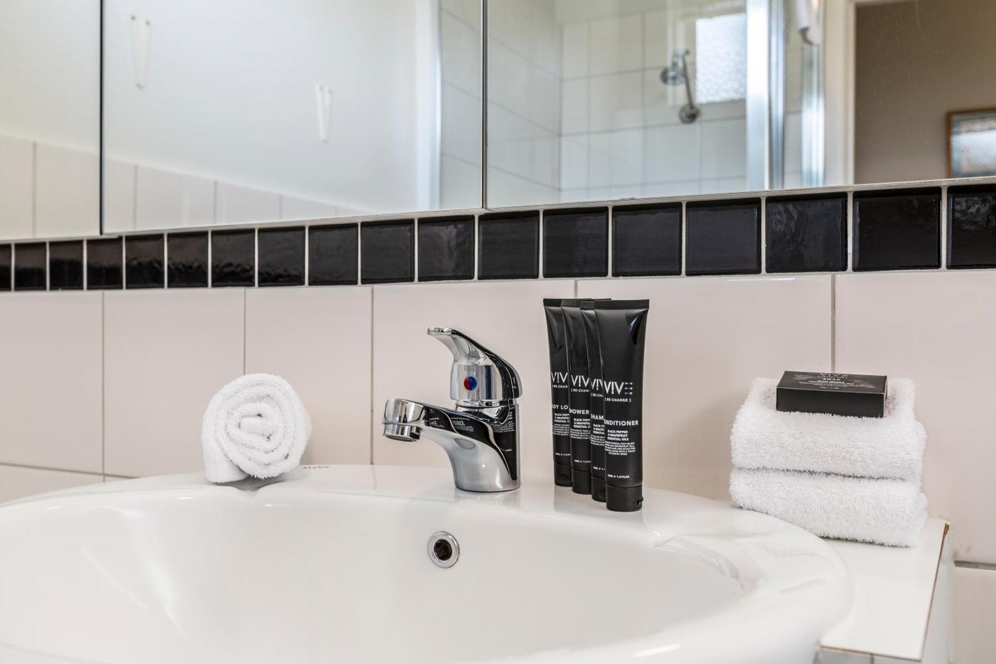 Quaint & Homey Ripponlea Flat Apartment *