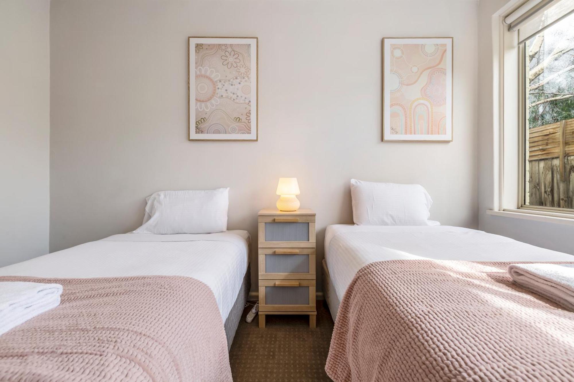 Quaint & Homey Ripponlea Flat Apartment Melbourne