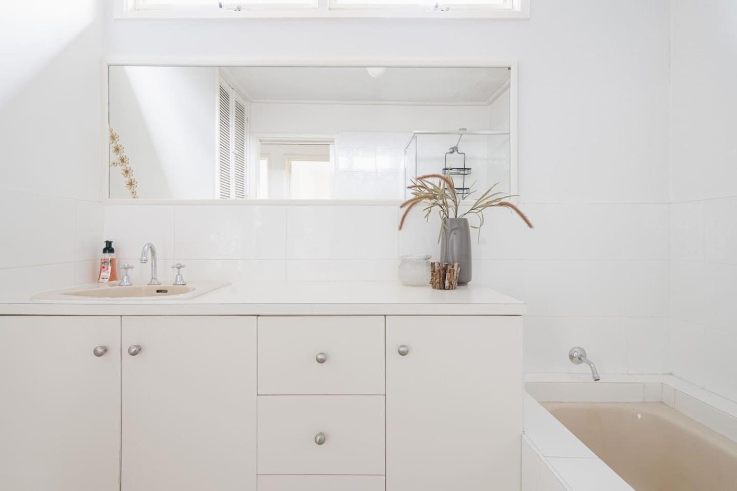 Holiday home Uncover Mount Eliza's Charm From Local Melbourne