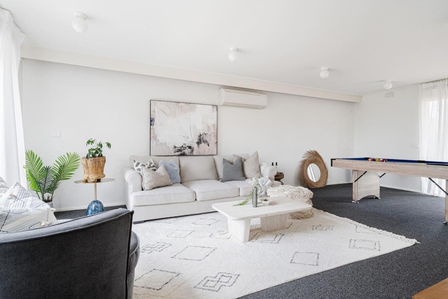 Holiday home Uncover Mount Eliza's Charm From Local *