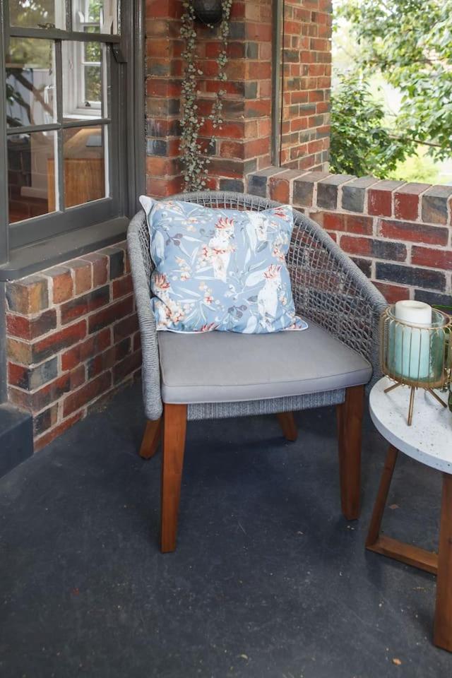 Charnwood Vintage - Effortless Elegance In St Kilda * Melbourne