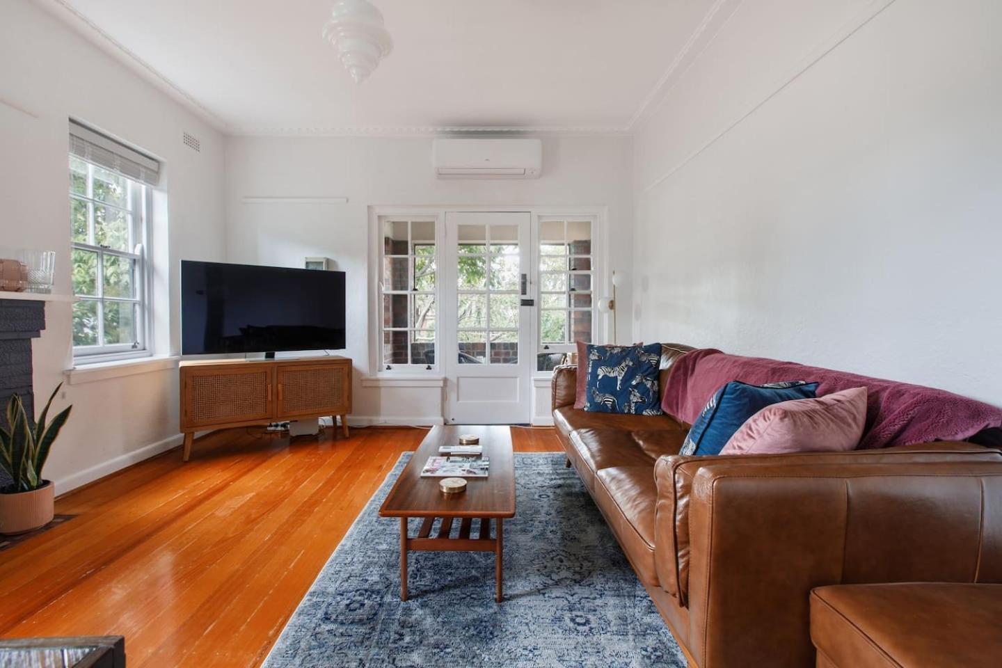 Charnwood Vintage - Effortless Elegance In St Kilda Melbourne