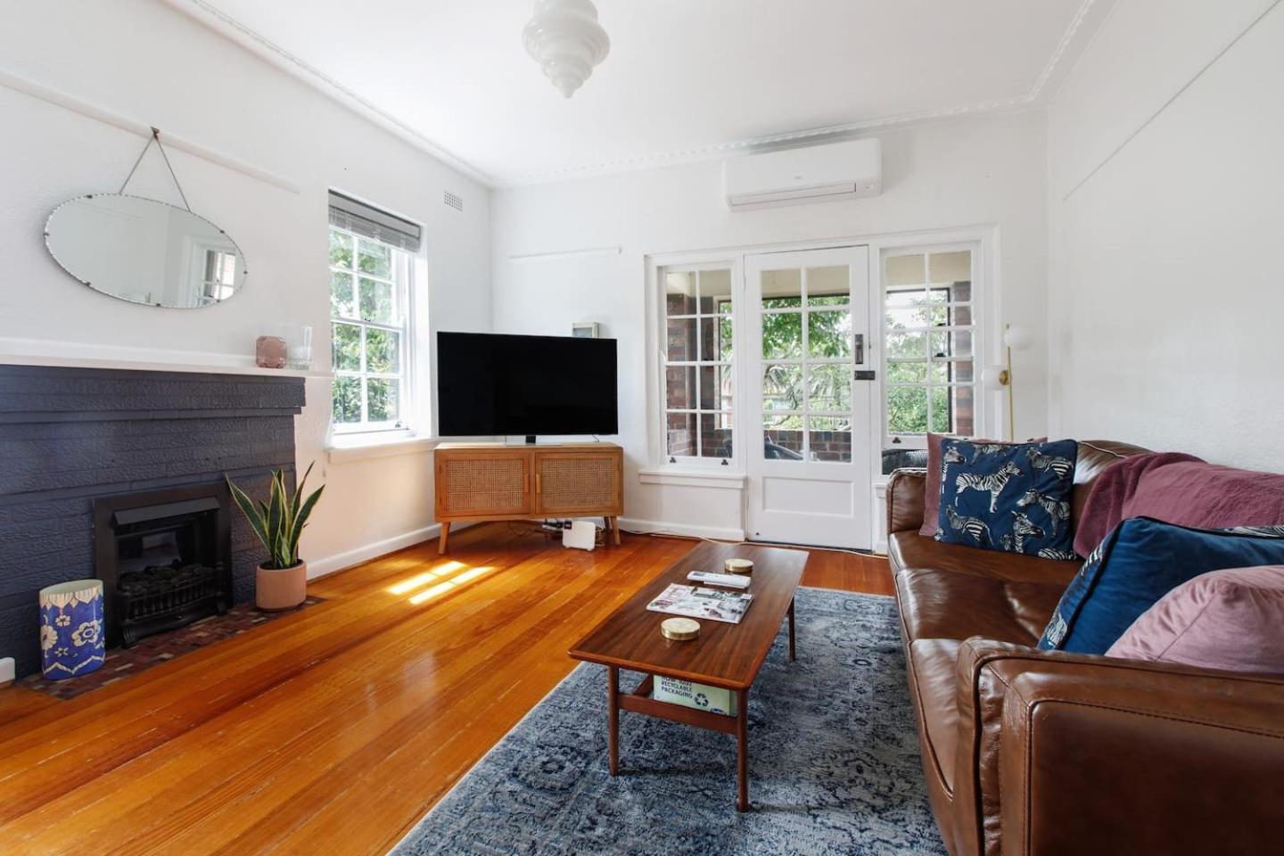 Charnwood Vintage - Effortless Elegance In St Kilda * Melbourne