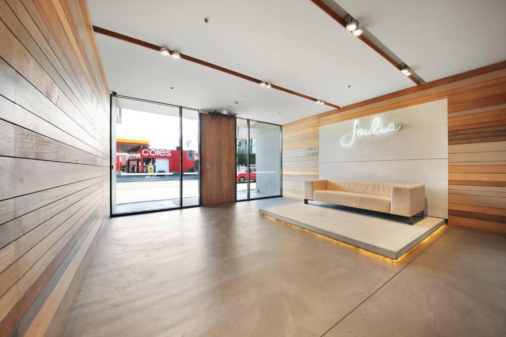Apartment Location 2 Bedroom Amazing View & Free Parking Melbourne