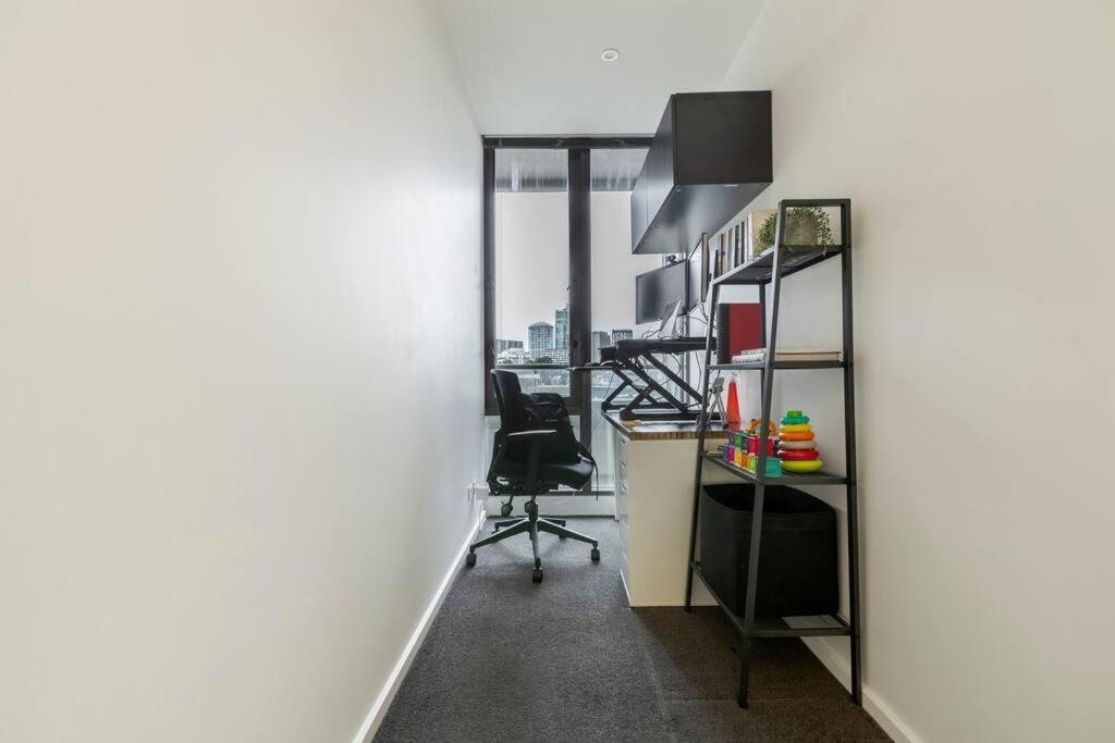 Apartment ☆epic☆family-friendly☆wfh Area☆parking☆balcony Melbourne