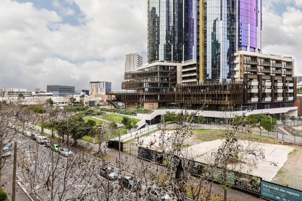 ☆epic☆family-friendly☆wfh Area☆parking☆balcony Apartment