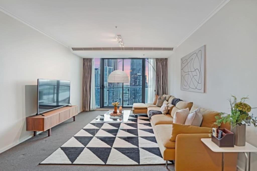 Apartment Offline-contrasting-color Style & City Views Comfortable 2b2b1 Car Park