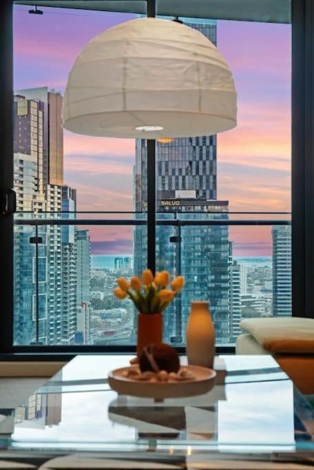 Offline-contrasting-color Style & City Views Comfortable 2b2b1 Car Park Apartment