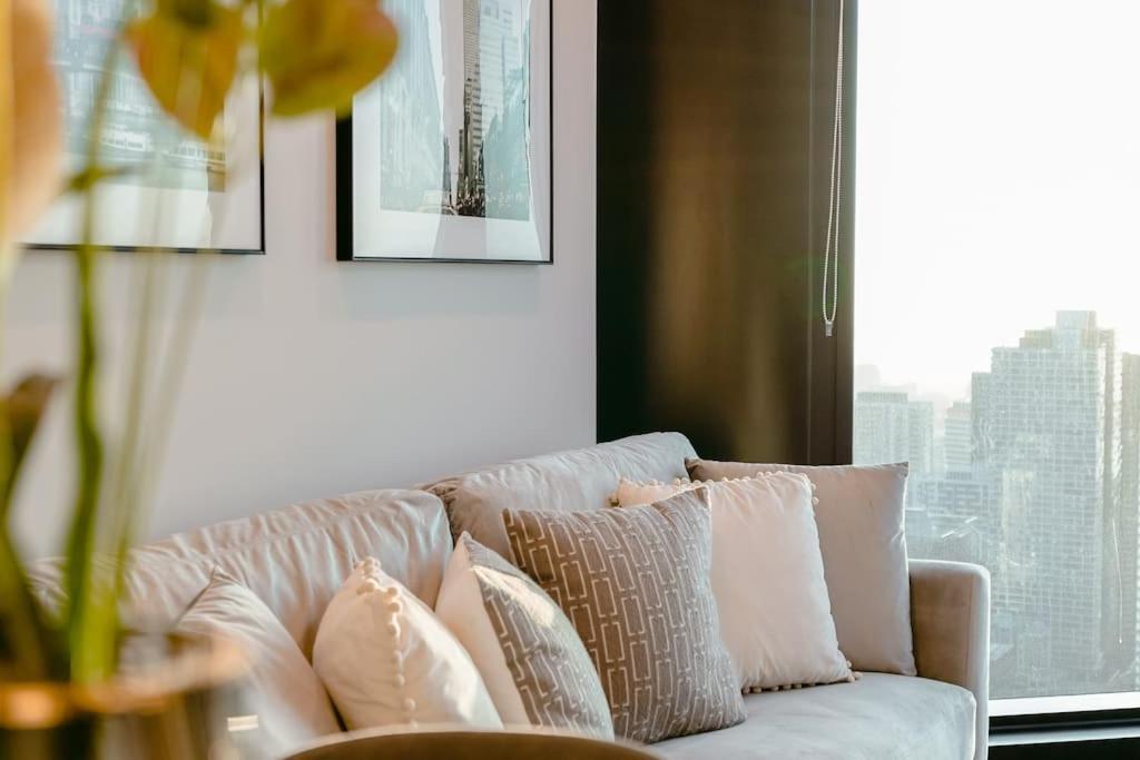 Impressive Skyline 2b2b1c In Mel Apartment Melbourne