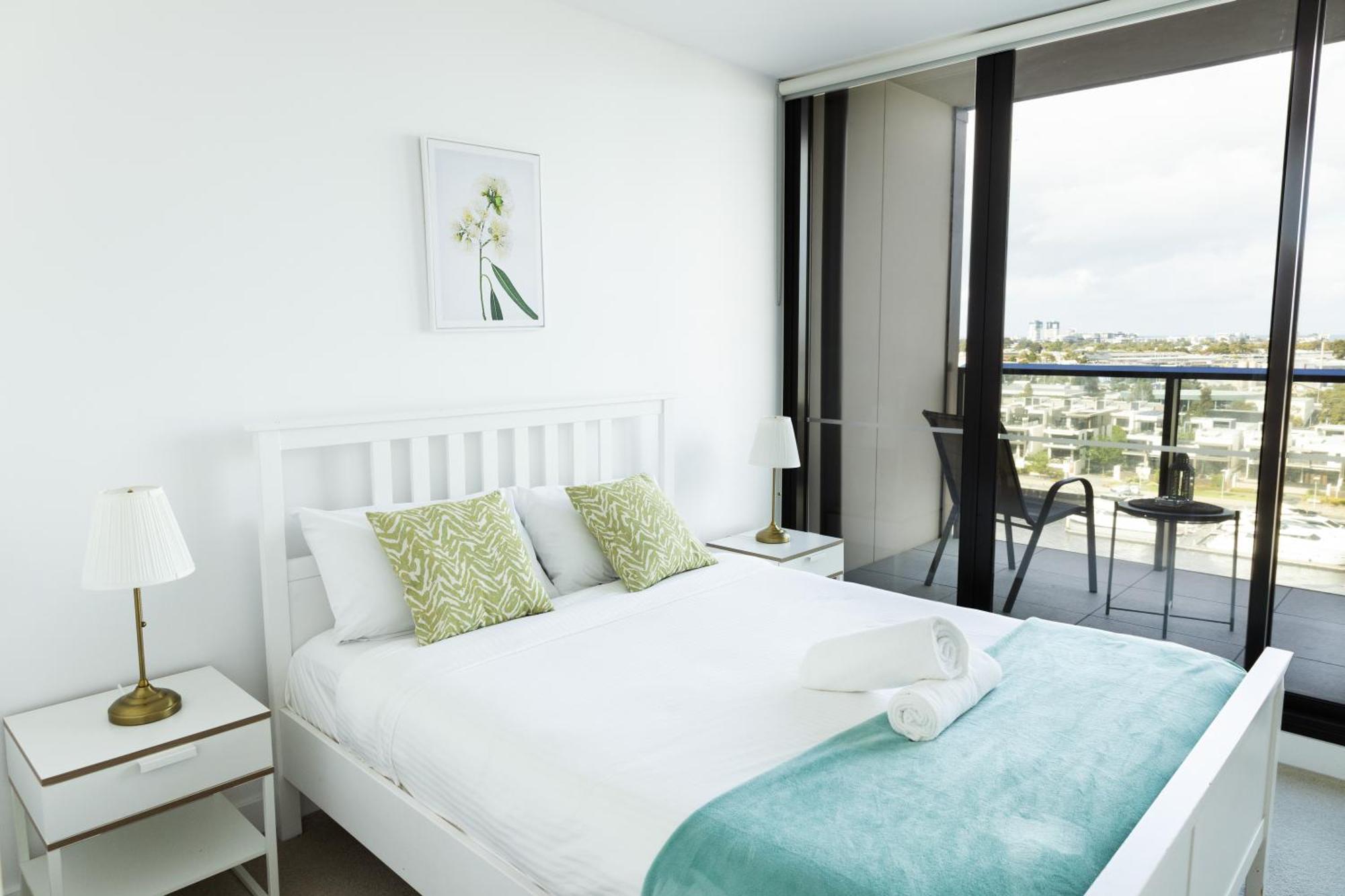 Pars - Collins Wharf Waterfront, Docklands Apartment *
