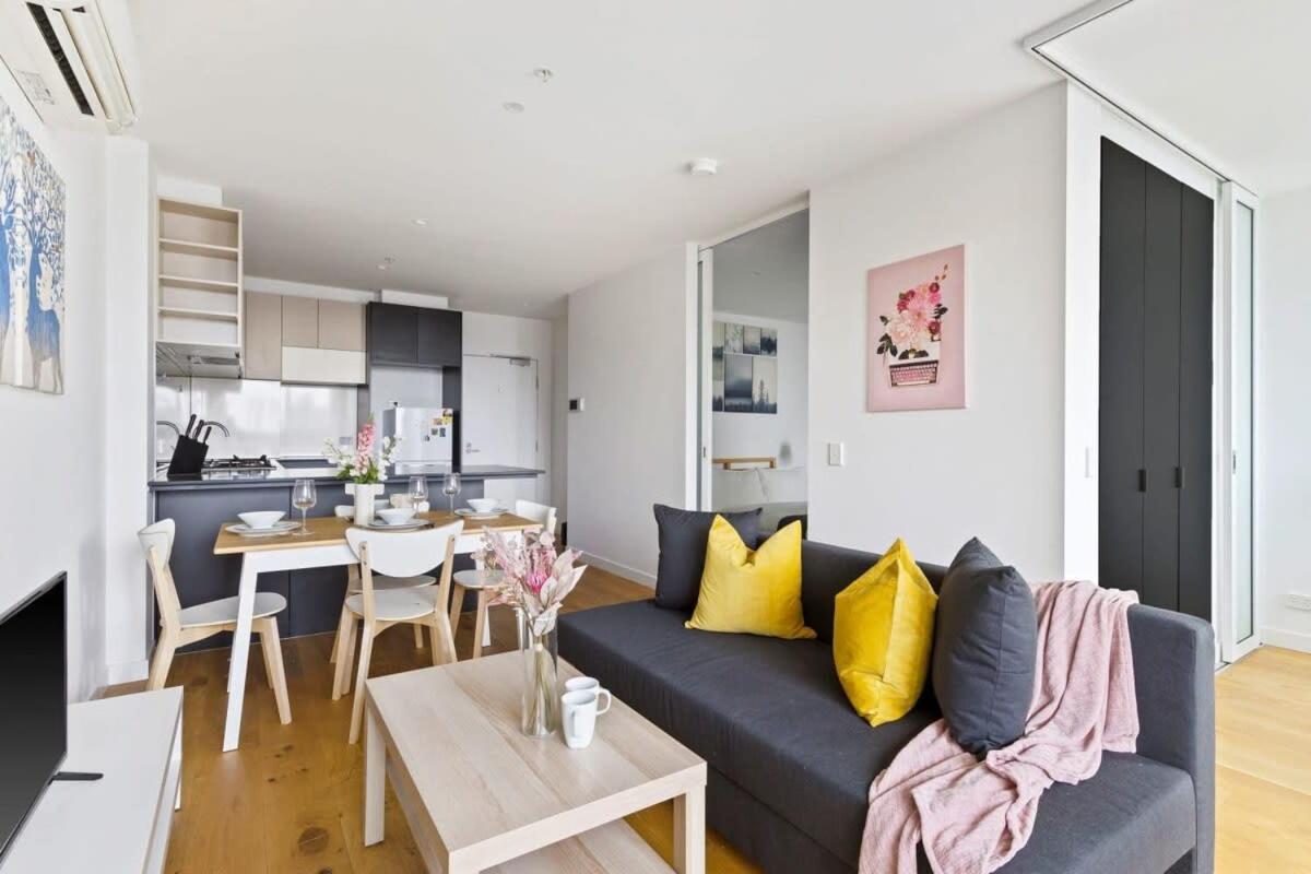 Apartment A Comfy 2br W Views Near Southern Cross