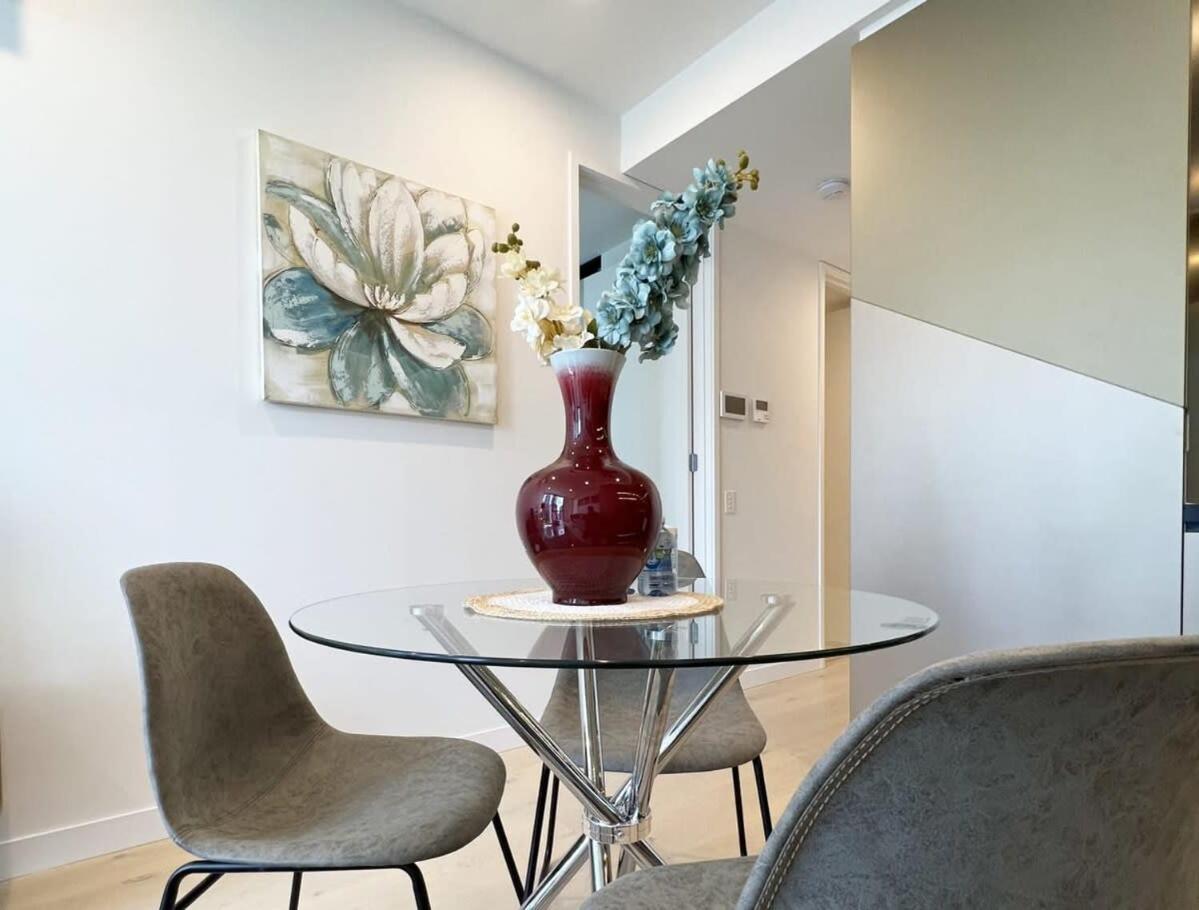 Beautiful 2b1b Cbd Apartment