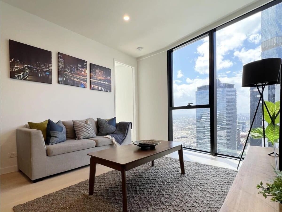 Beautiful 2b1b Cbd * Melbourne