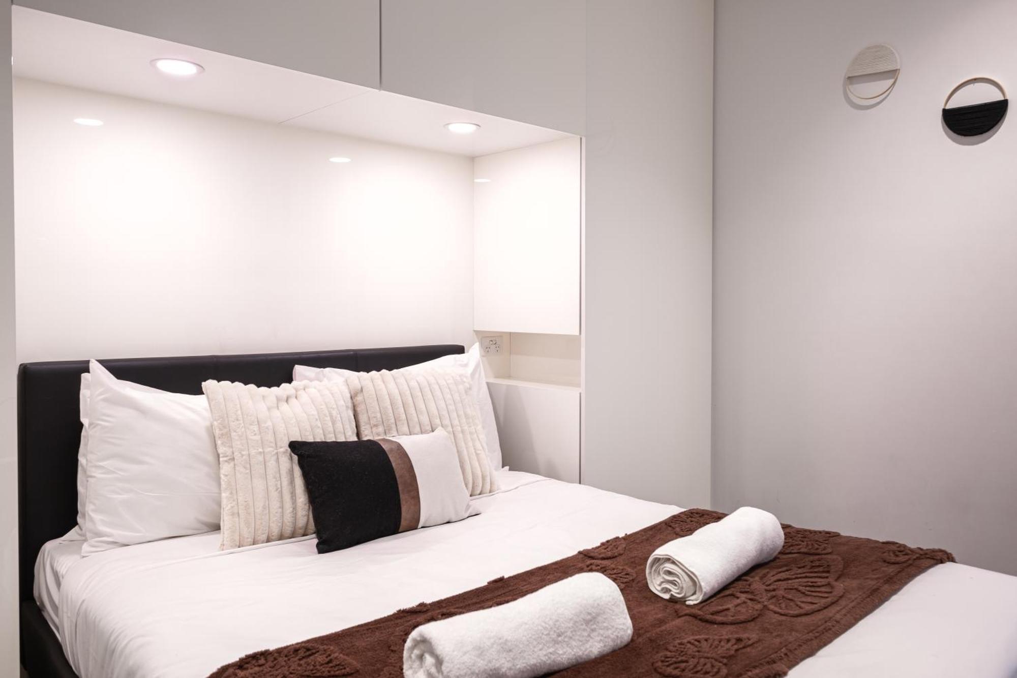Apartment Light Filled 2br Southbank Parking Pool *