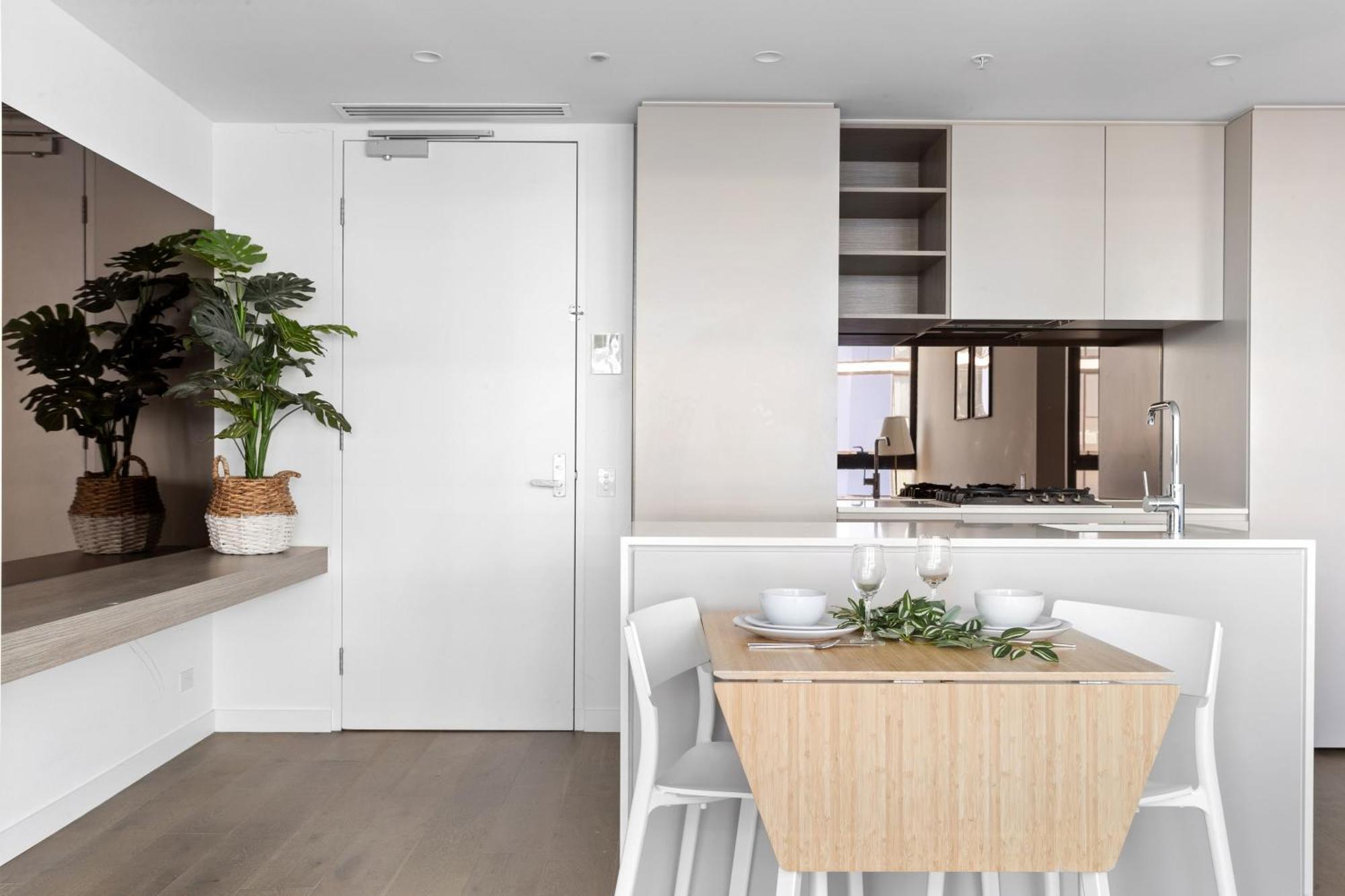 A Cozy & Comfy 2br Up In The Clouds Near Cbd