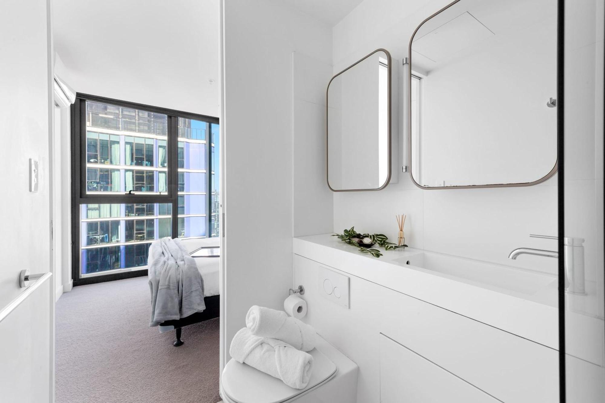 A Cozy & Comfy 2br Up In The Clouds Near Cbd Apartment *