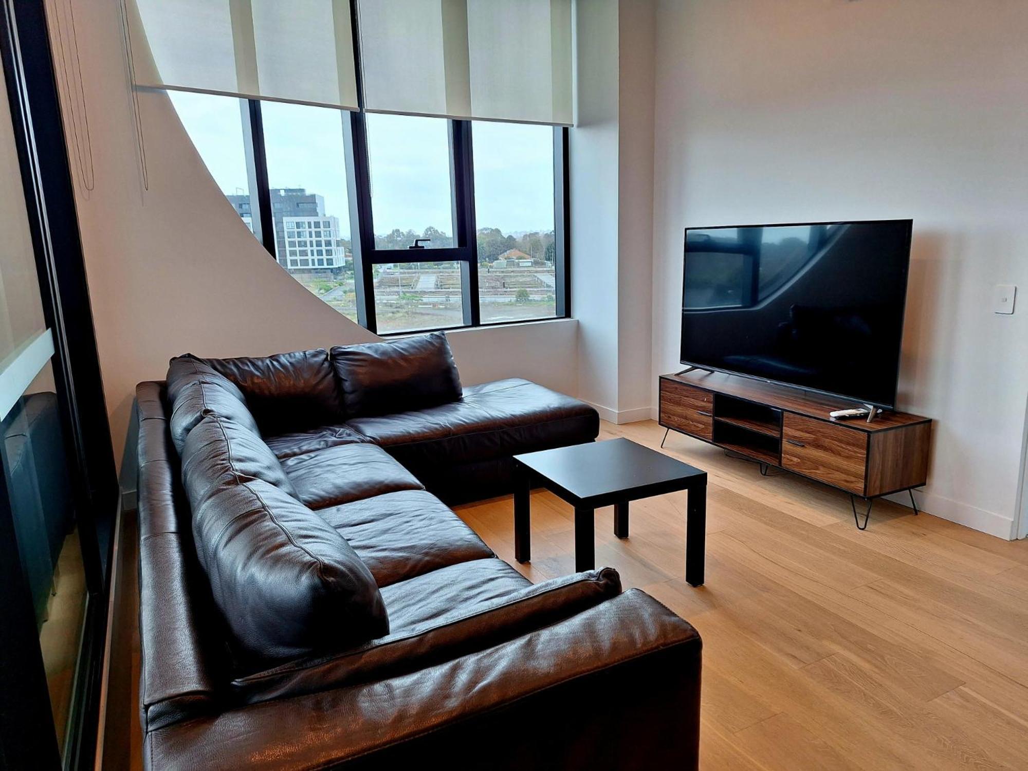 Generous 2-bed With Great Amenities *