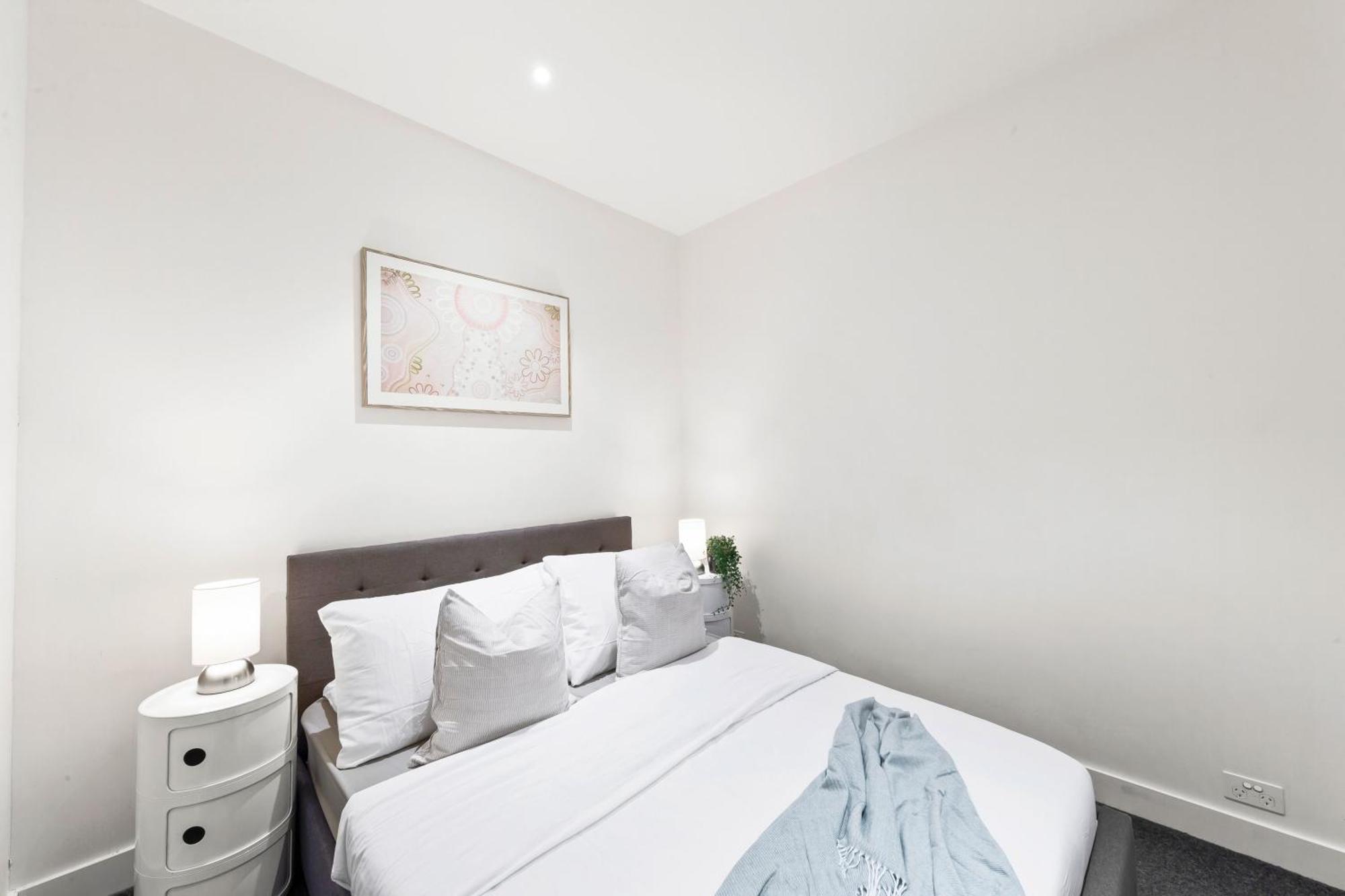 A Cozy & Lovely 2br Near Apartment