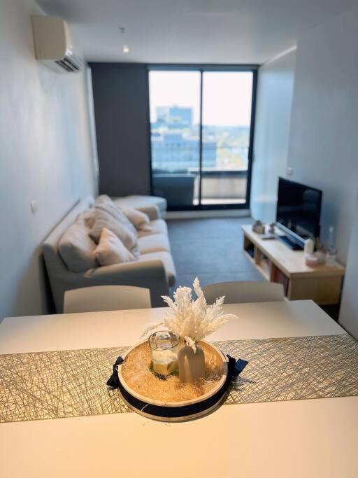 Beautiful Cbd Apartment, Melbourne