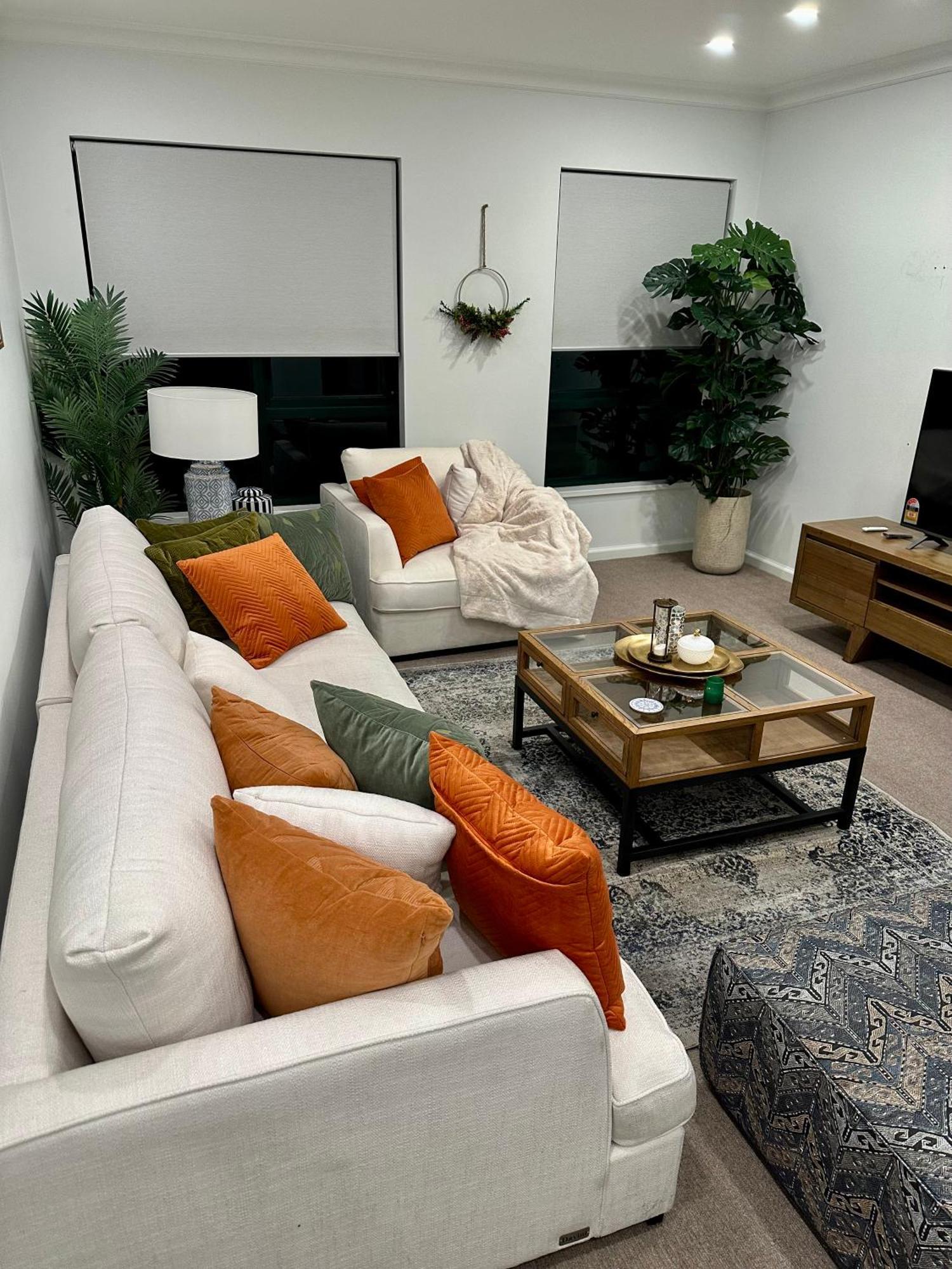 Private 1 Bed With Bathroom In A 3 Bed - Melb Cbd, Regency Towers - Free Parking, Wifi And Pool Apartment Melbourne