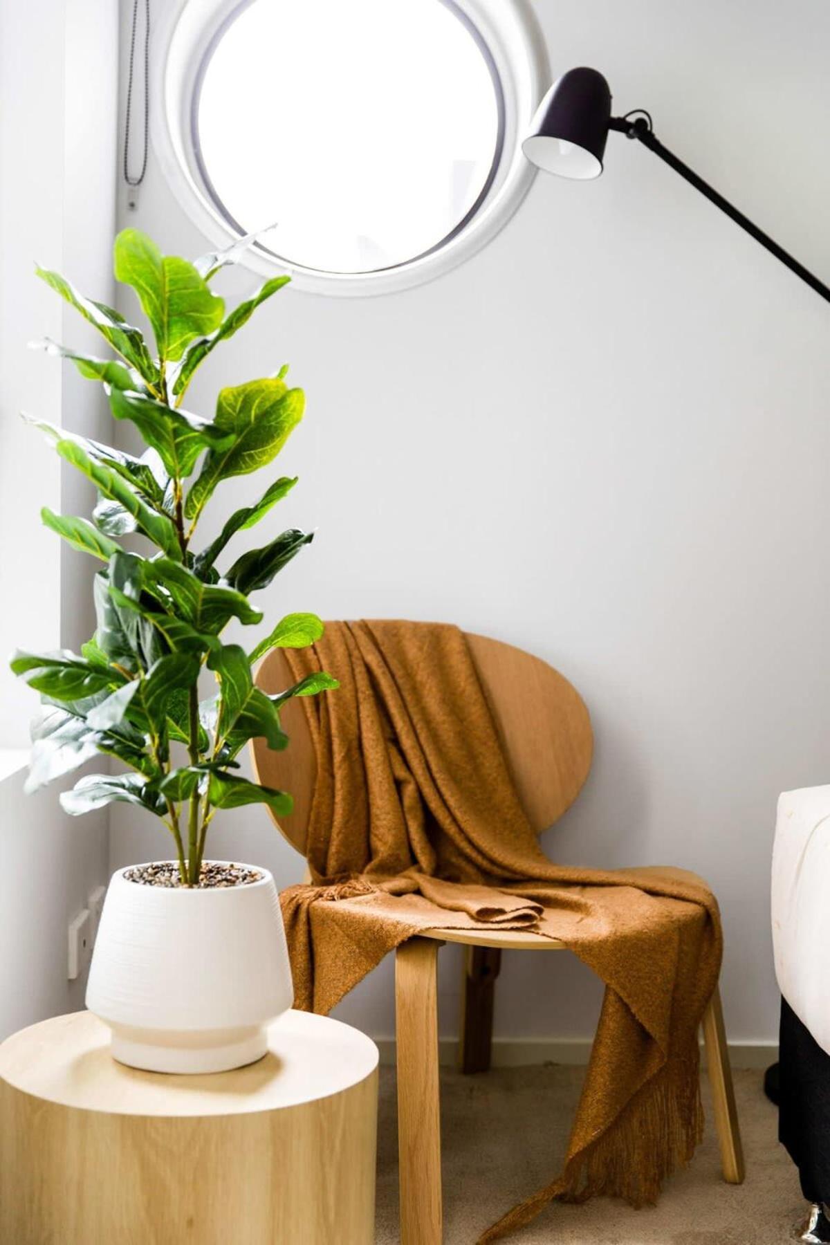 A Stylish 2br Next To Vic Market Free Parking *