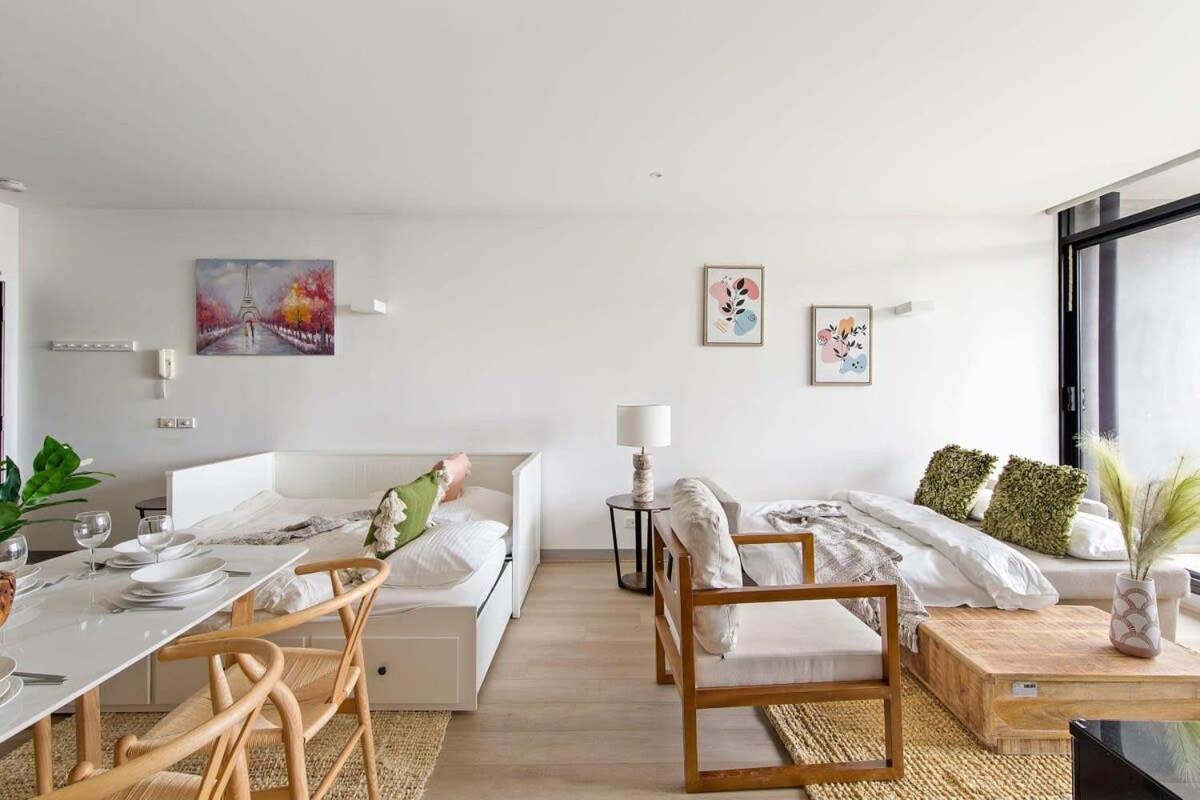 A Lux 2br Next To Uni Free Parking * Melbourne