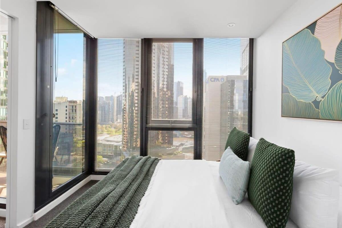 A Modern 2br With Views Free Parking Melbourne