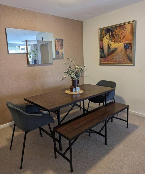 Riverside Haven On City Doorstep Apartment