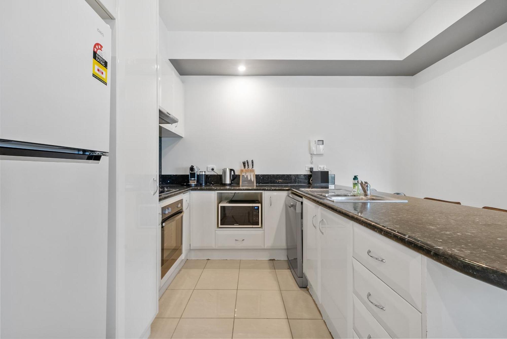 East 2br Apartment Melbourne