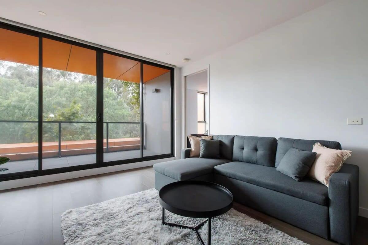 A 3br Next To Zoo Free Parking Apartment Melbourne