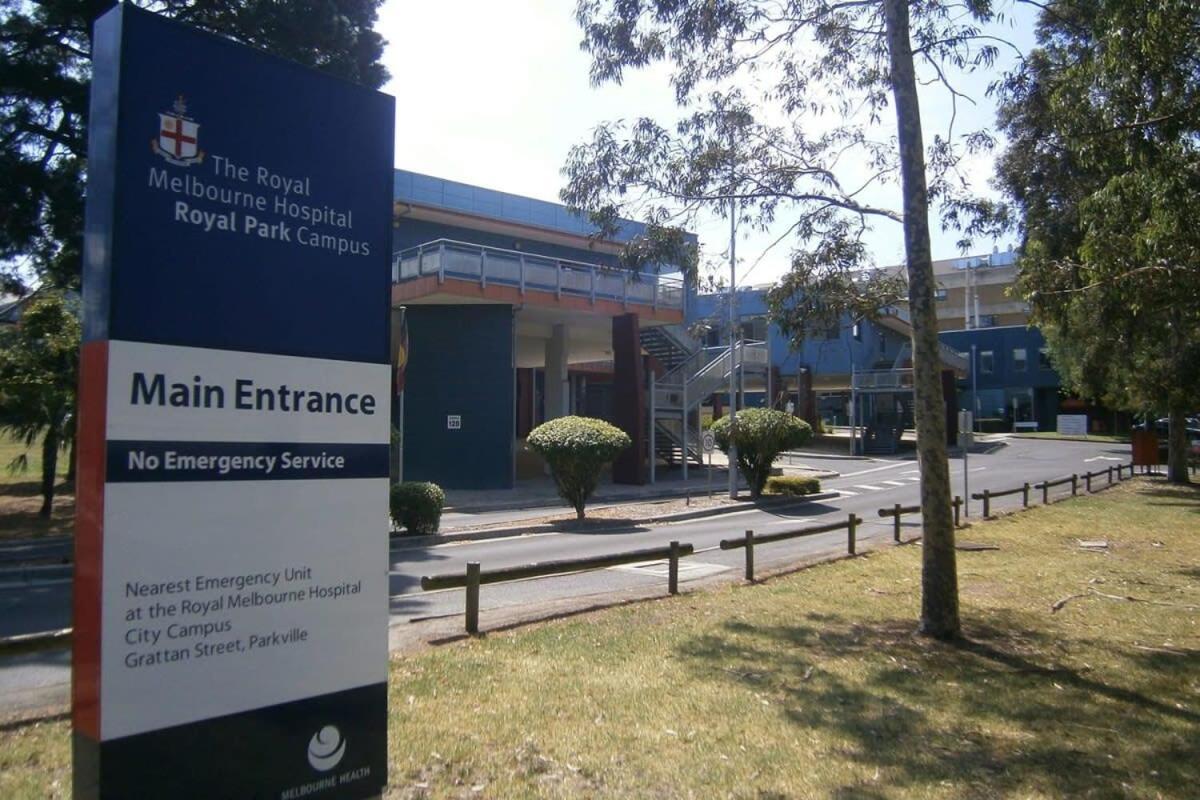 A 3br Next To Zoo Free Parking Apartment Melbourne