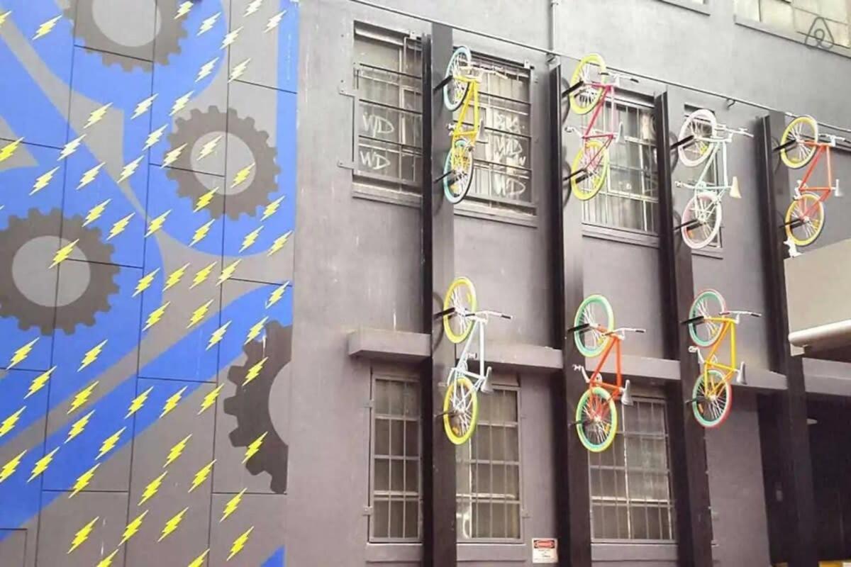 A Stylish Cbd Right Next To Southern Cross * Melbourne
