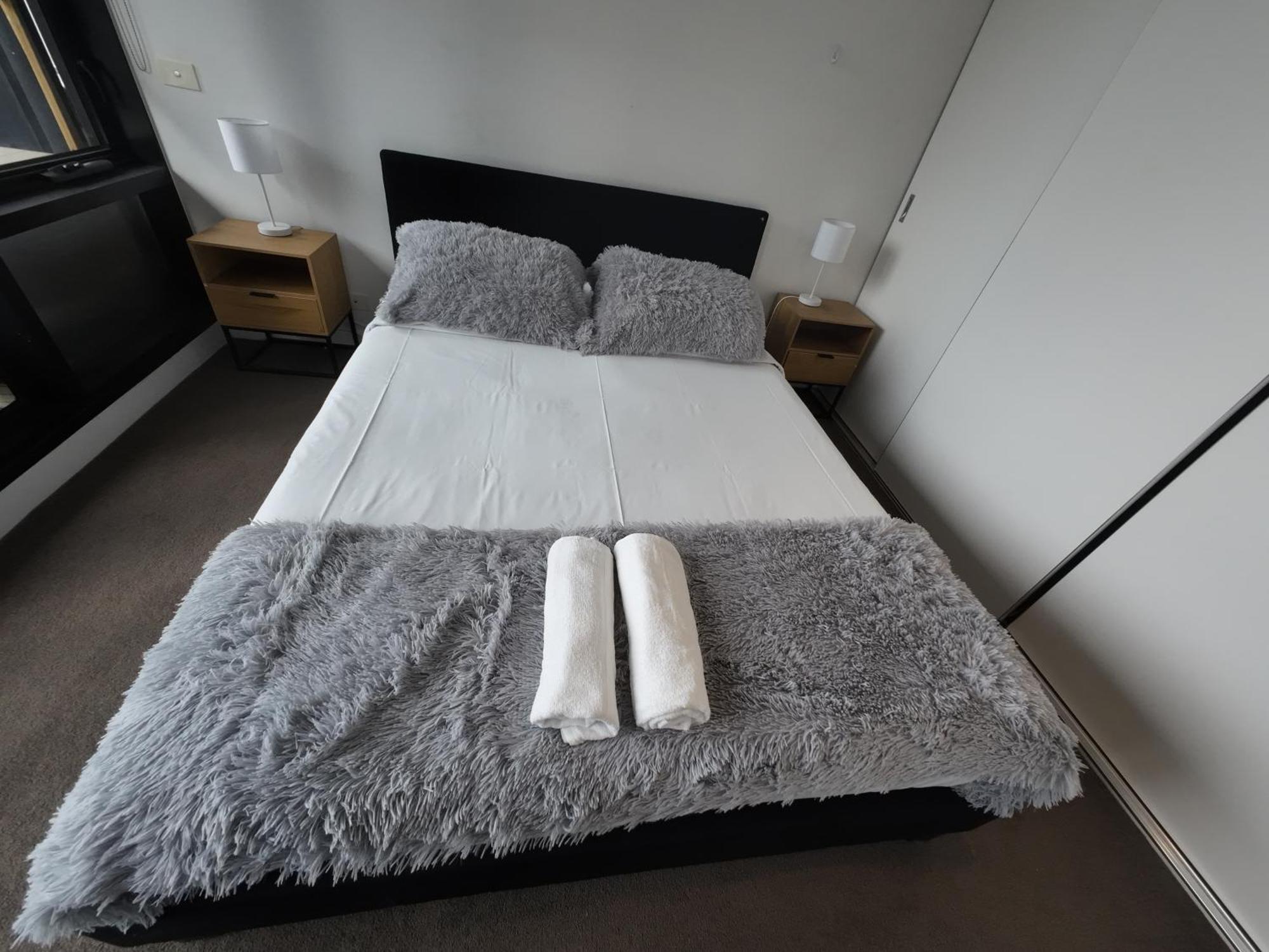 Beautiful Cbd Apartment, * Melbourne