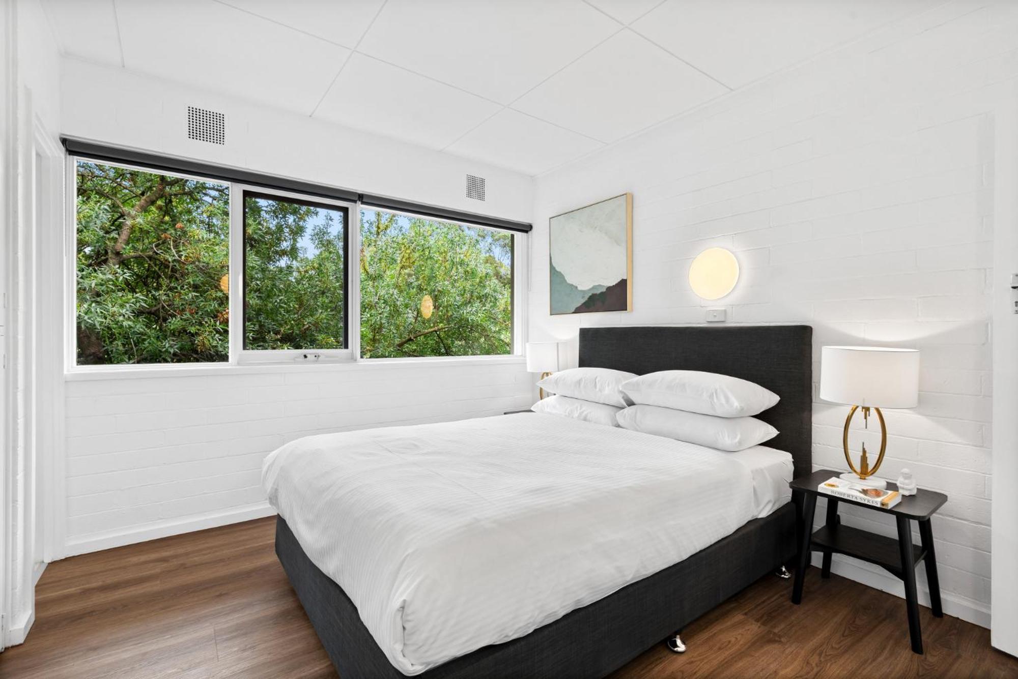 Peaceful 1-bed Near The Centre Apartment