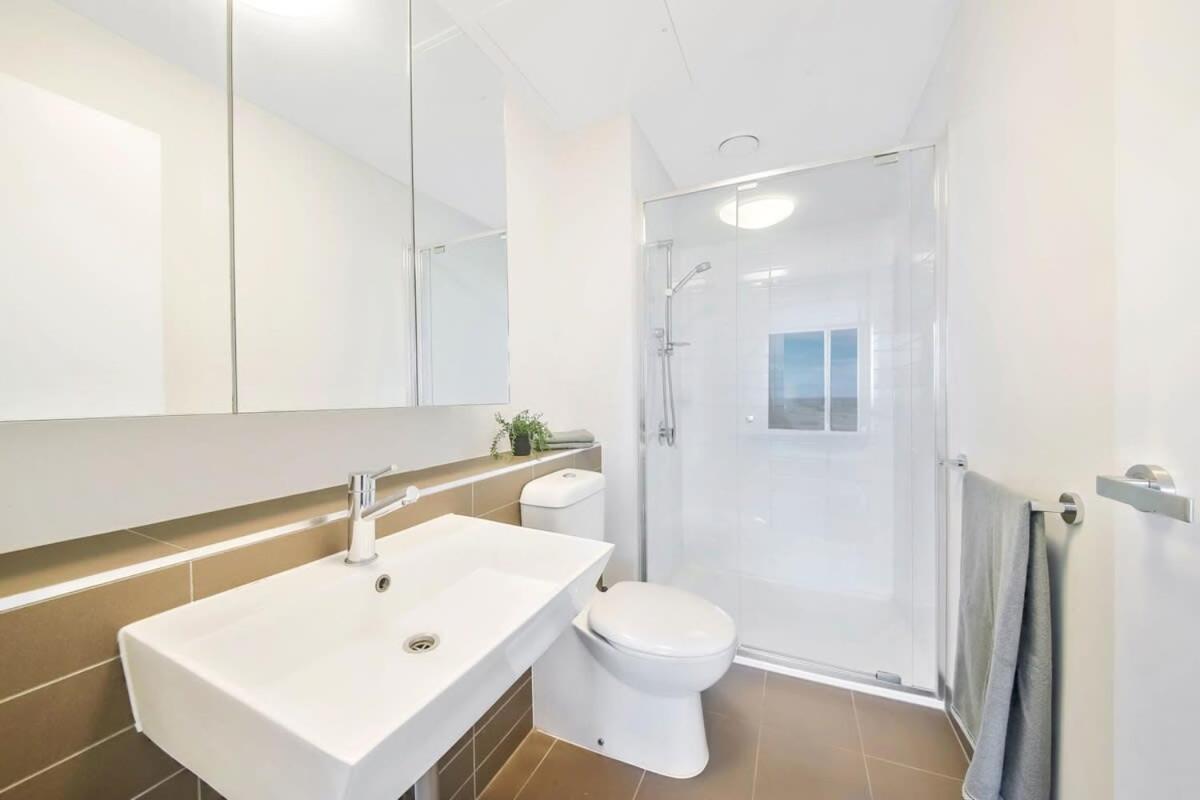 Apartment A Comfy Cbd With Amazing Harbour Views Right Next To Southern Cross Melbourne