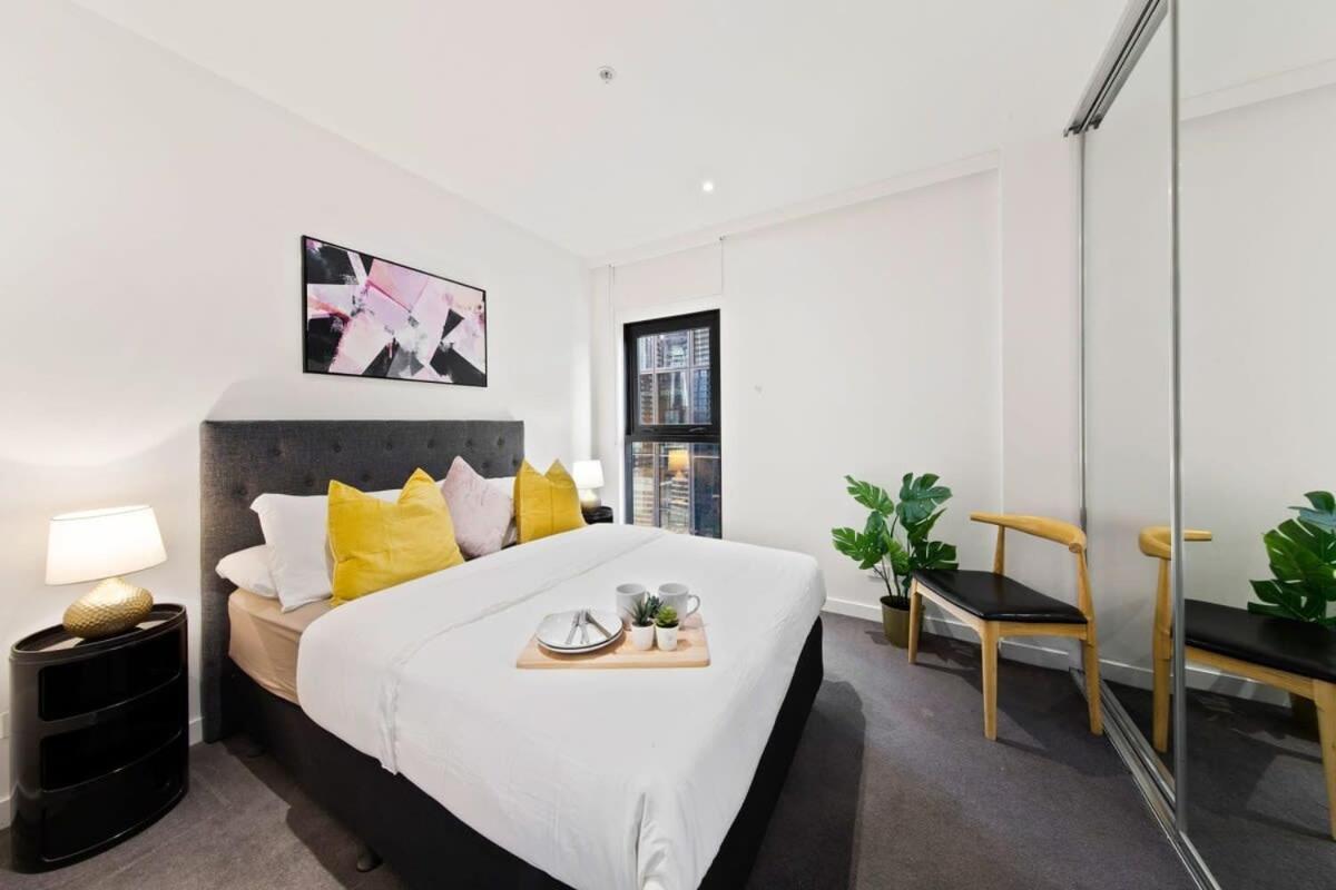 A Modern & Spacious 2br Views Southbank * Melbourne