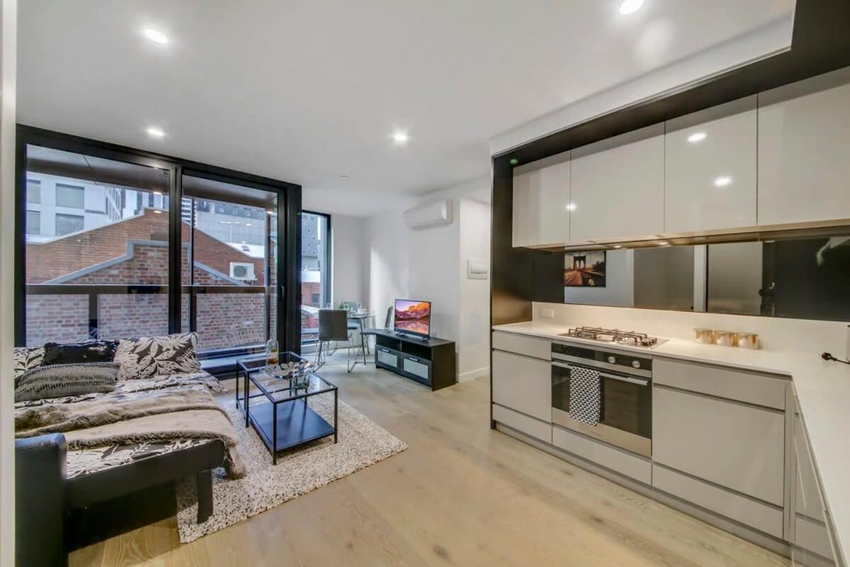 Apartment A Comfy 2br 5-min Walk To