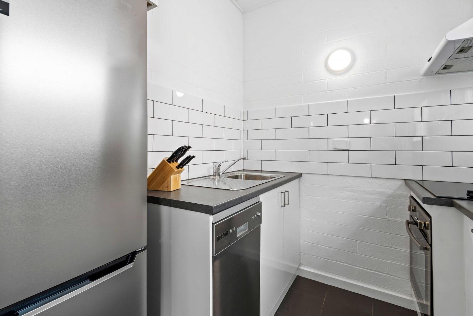 Superb 1-bed Unit With A Generous Balcony Apartment Melbourne