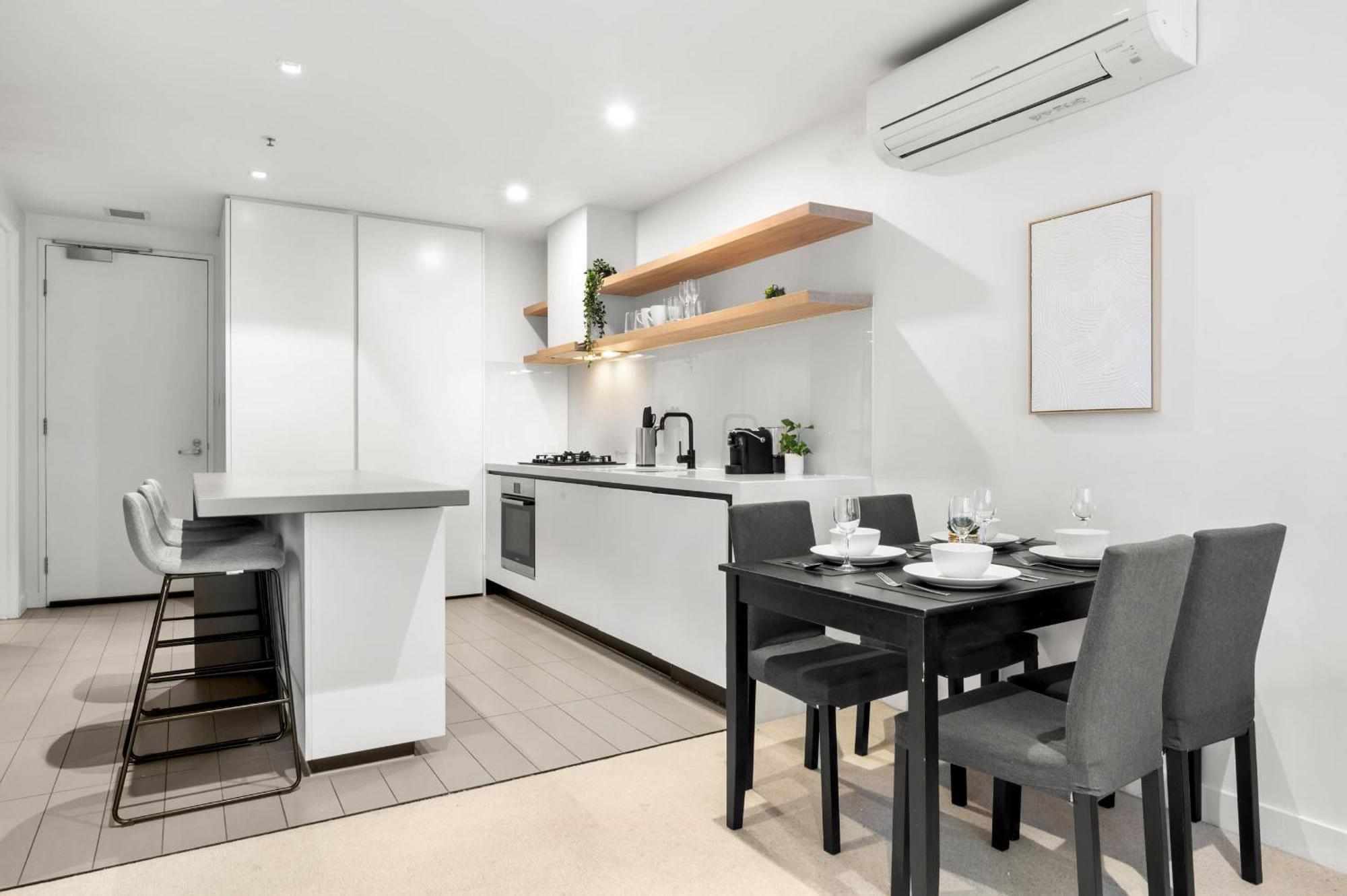 Blue Haven At Marvel Stadium - Rooftop Pool & Free Parking