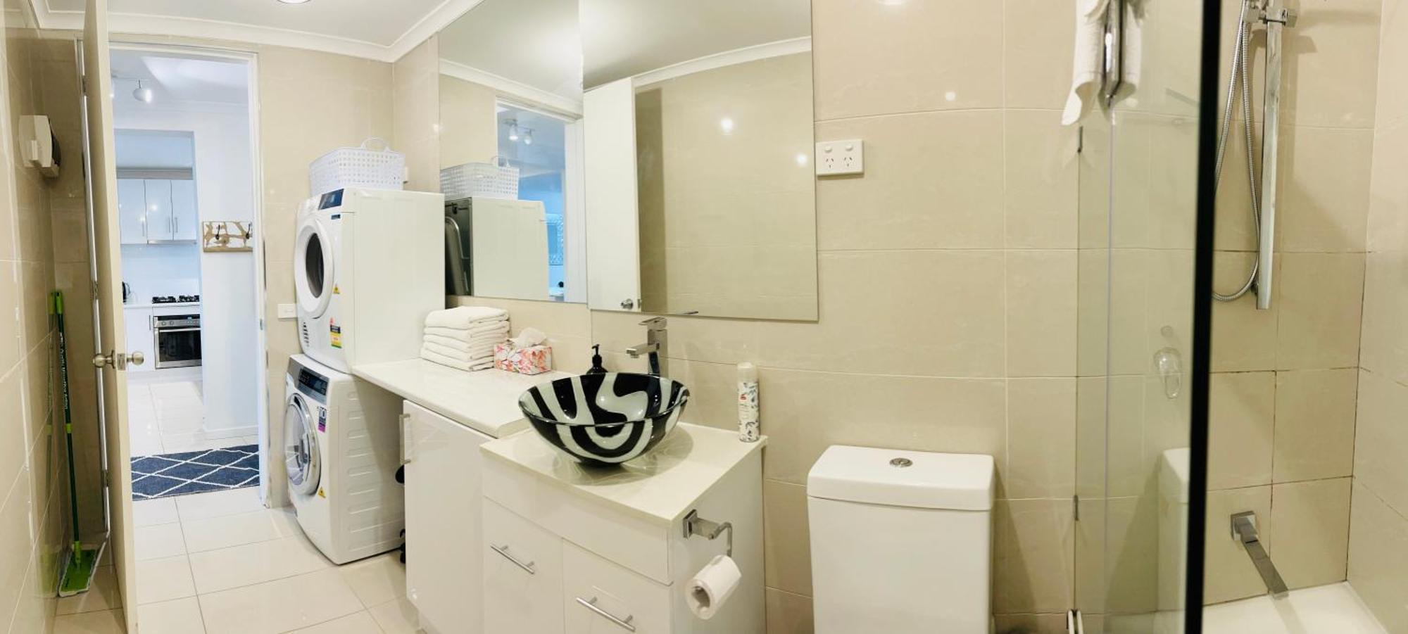 D101 Charming Apartment- Free Parking Holiday home *