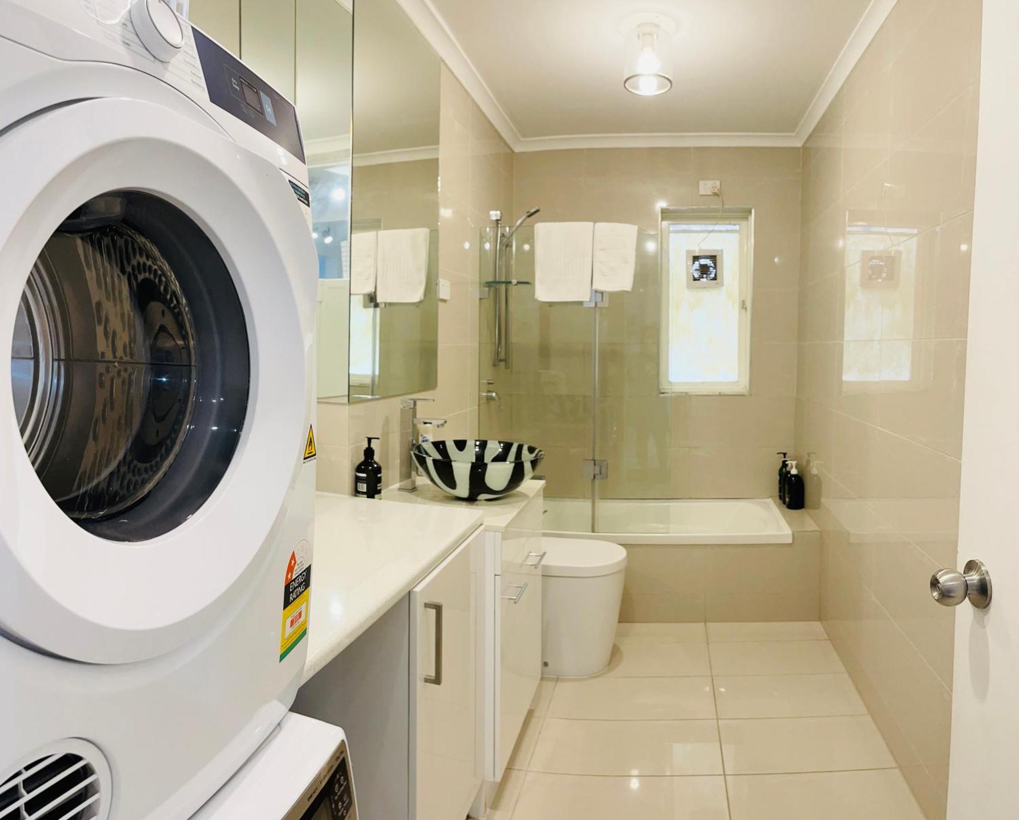 D101 Charming Apartment- Free Parking Holiday home