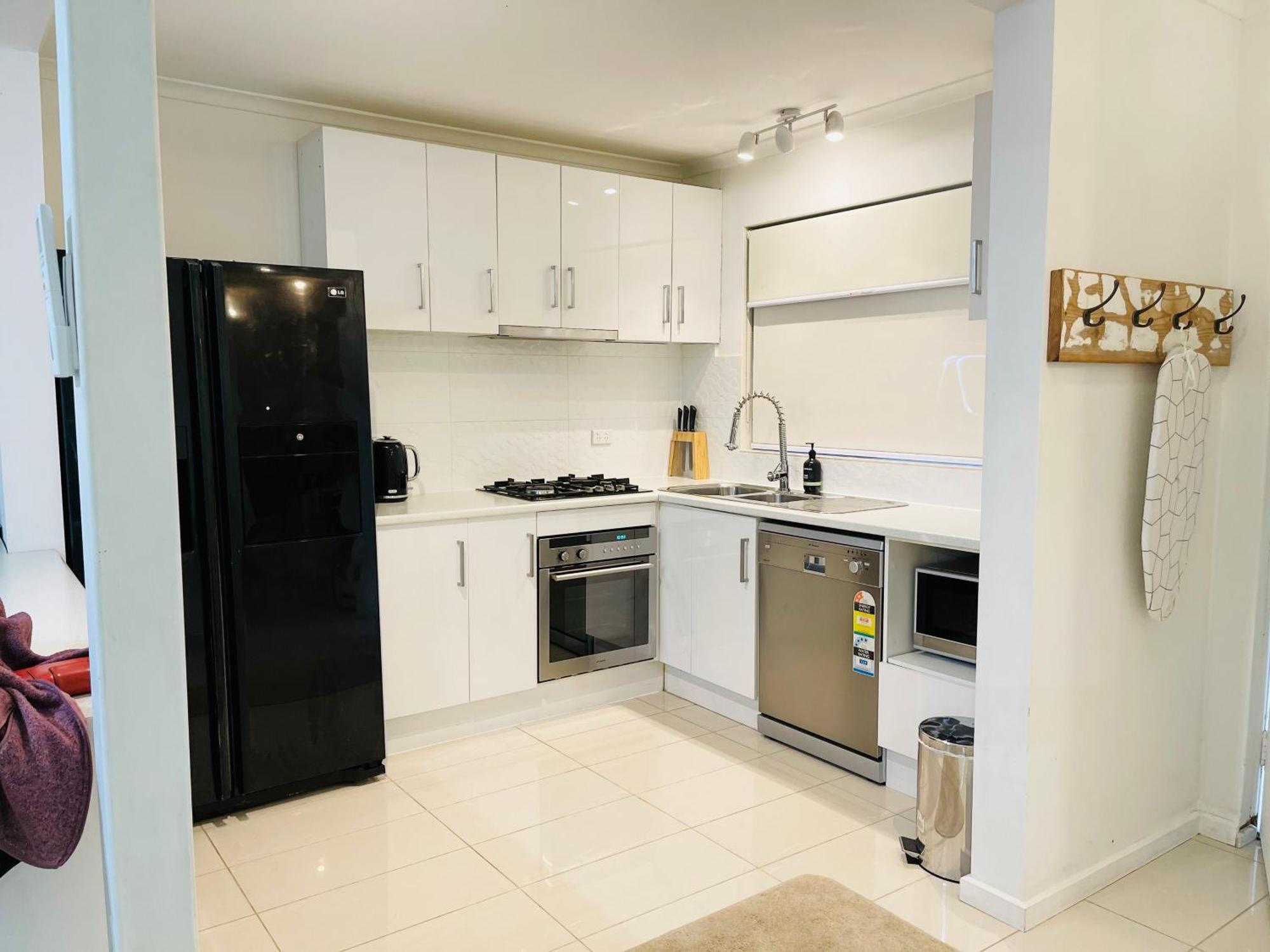 D101 Charming Apartment- Free Parking Holiday home Melbourne
