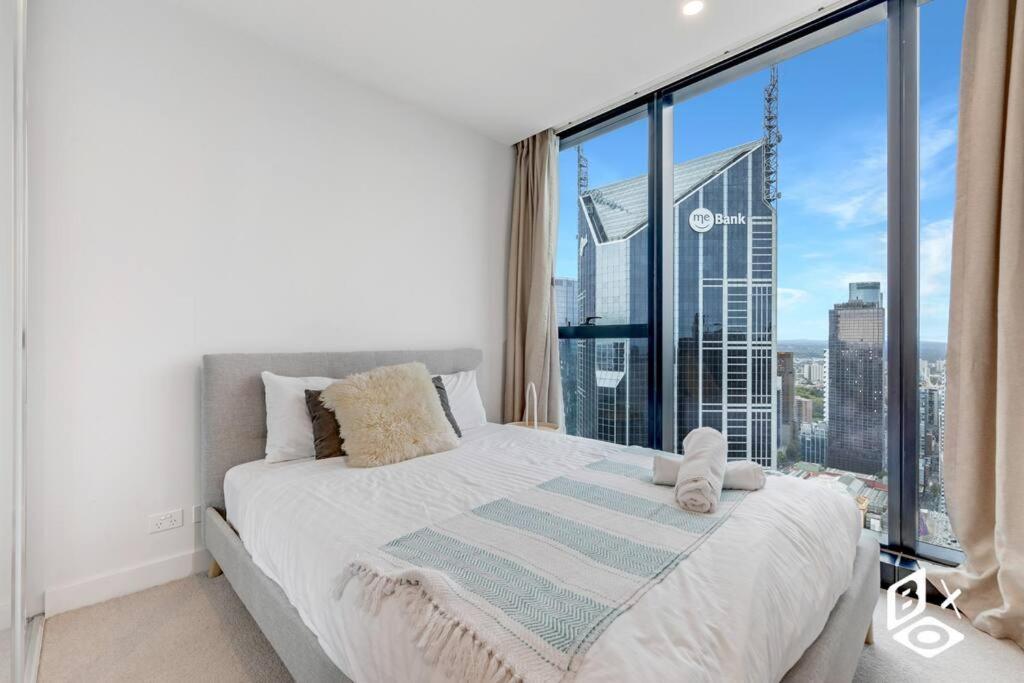 Rest Collection Highrise At *