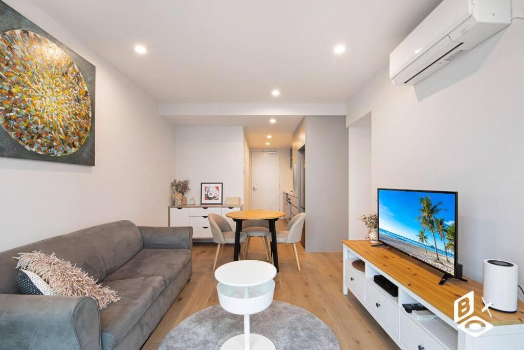 Apartment Rest Collection Highrise At *