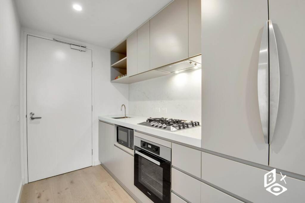 Rest Collection Highrise At Apartment *