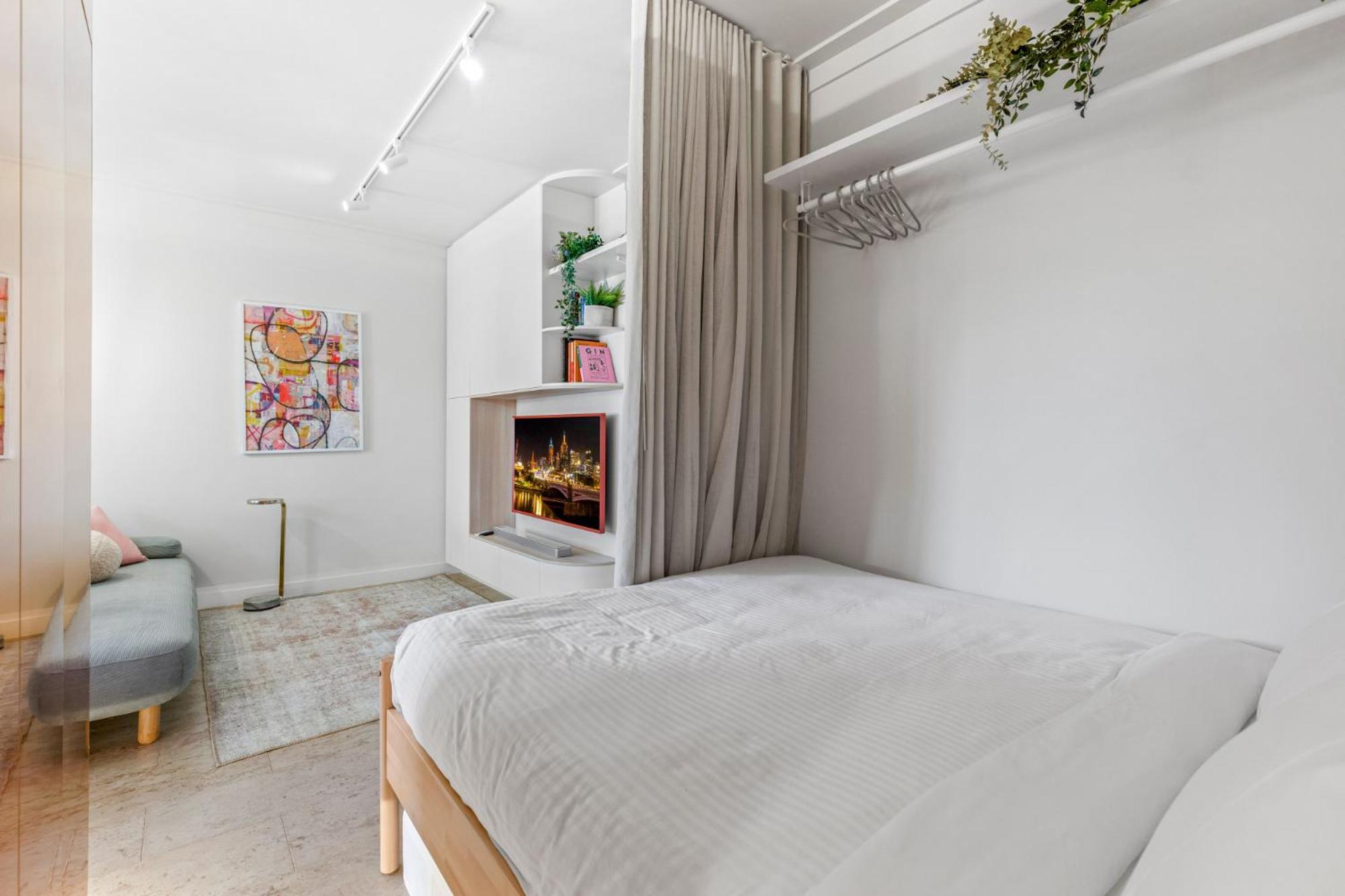 Cozy Elegant In Effervescent St Kilda