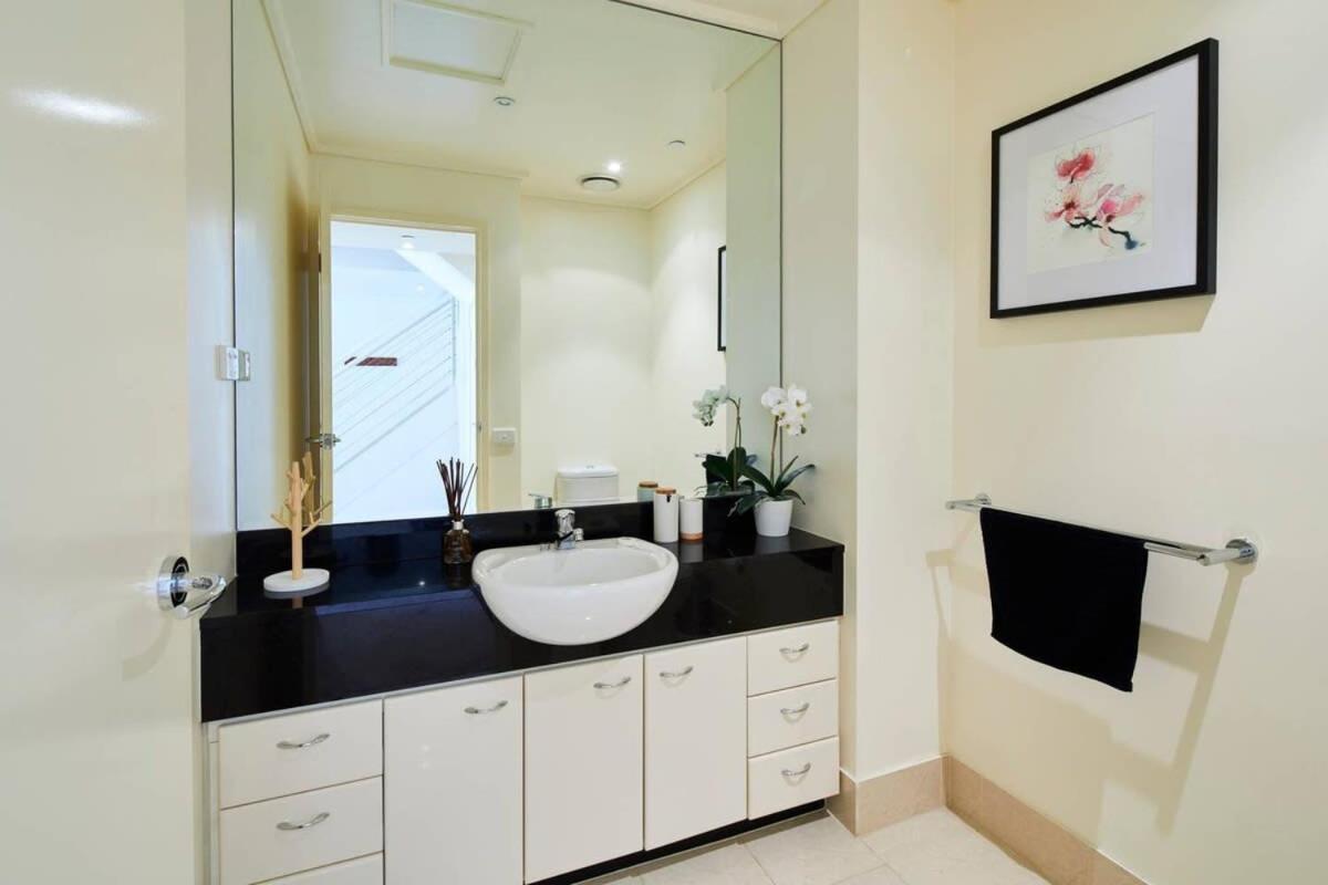 Penthouse In Melb Cbd Perfect Location Apartment Melbourne