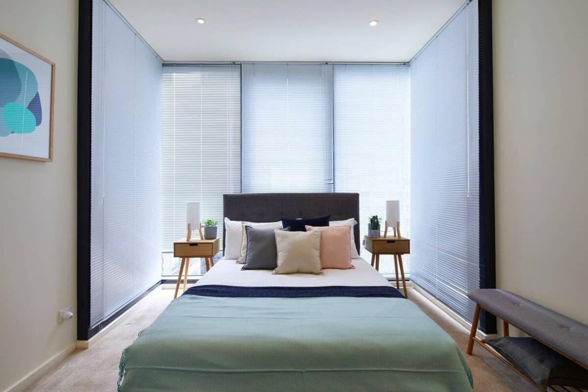 Penthouse In Melb Cbd Perfect Location